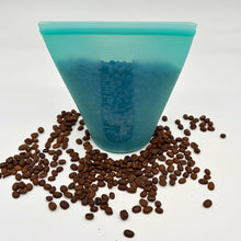 Load image into Gallery viewer, Pinch &amp; Lock Silicone Reusable Bag - 700ml
